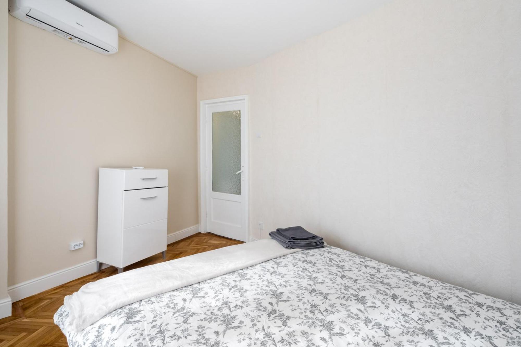 City View Apartment With Private Balcony Bucarest Exterior foto